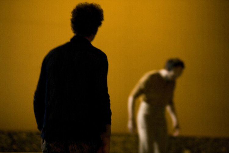 © Koen Broos